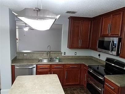 1st image of 1613 Jewel Ln