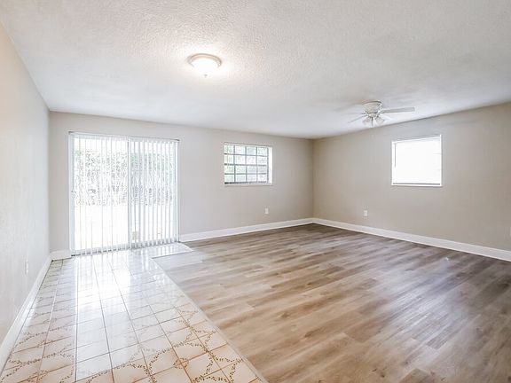 4th image of 20805 NW 38th Ave