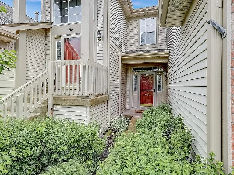 361 Alexia Ct — Photo 2