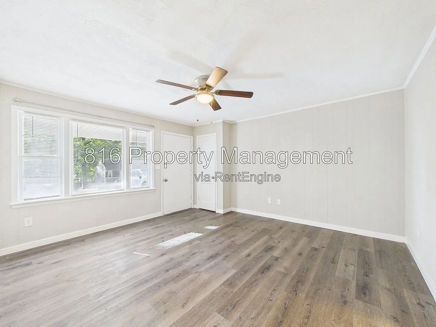 3 bed, 1.0 bath, 923 sqft, $1,445 — Photo 4