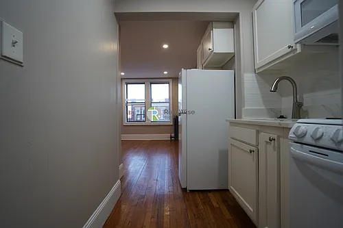 50 Park Vale Ave Photo 1