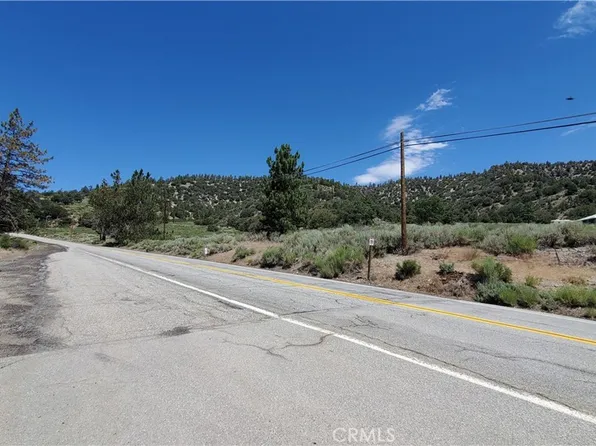 26155 E Big Pines Hwy #17, Llano, CA 93544