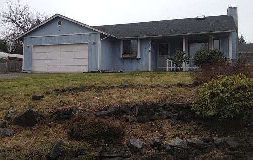 1st image of 1818 163rd St E