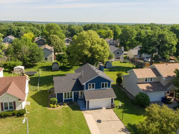 4707 Twana Dr, Des Moines, IA 50310