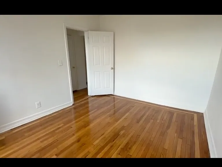 1575 Grand Concourse #A36 — Photo 3