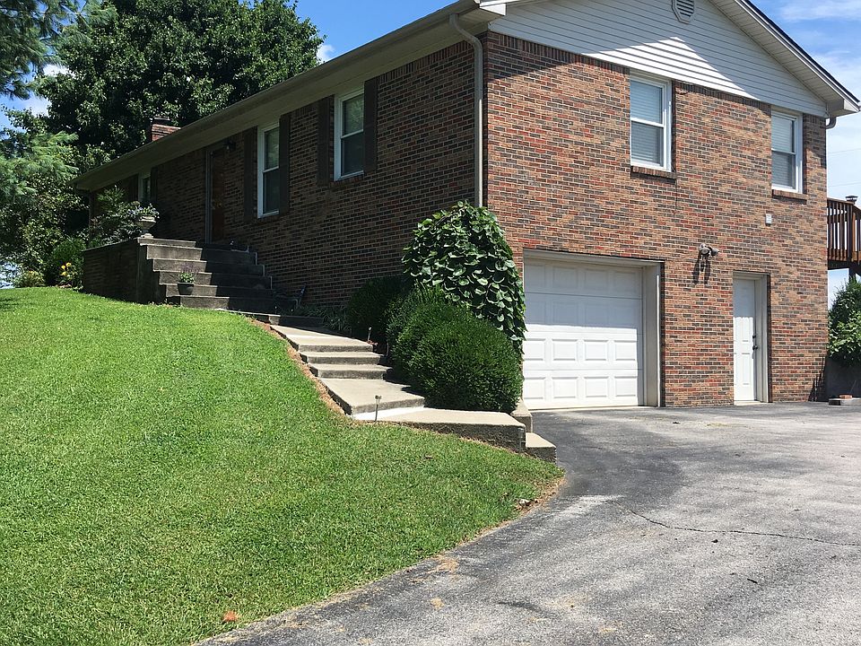 1st image of 211 Indian Ln