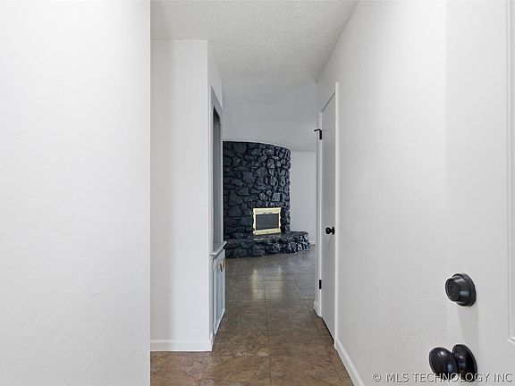 4th image of 13508 E 31st Pl S