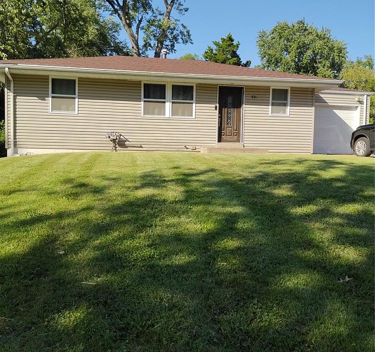 1st image of 821 Font Ln