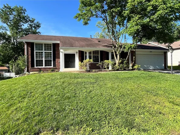 11844 Featherwood Dr, Saint Louis, MO 63146