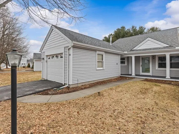 16 Clover Drive #5D, Essex, VT 05452