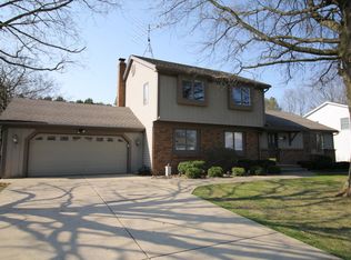 6324 Sturbridge Dr, Kalamazoo, MI 49004