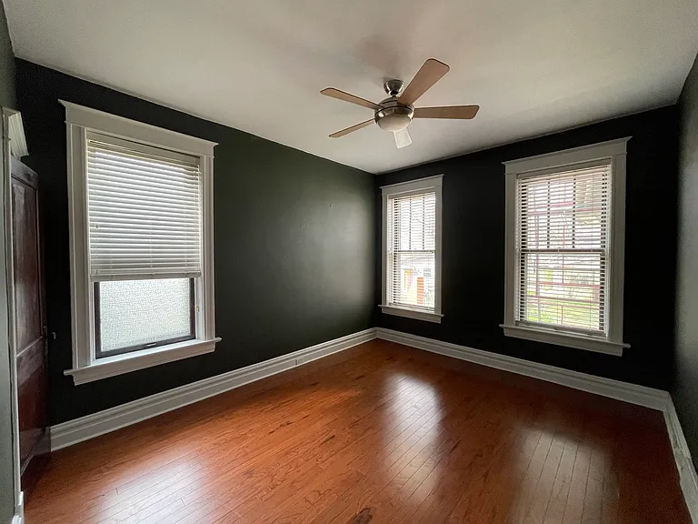 3935 Juniata St — Photo 10