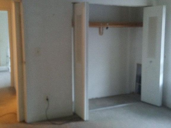 4th image of 123 Elm St APT A-11