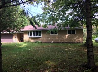 E5326 Airport Rd, Ironwood, MI 49938