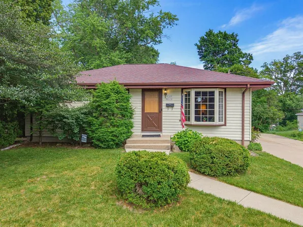 W169N8570 Sheridan DRIVE, Menomonee Falls, WI 53051