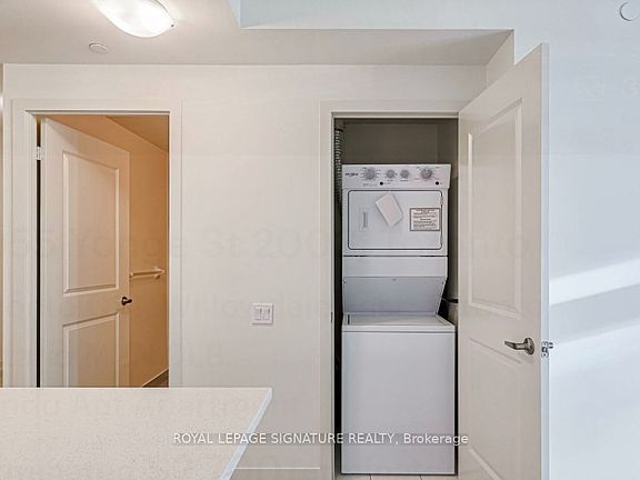 4th image of 4955 Yonge St #1203