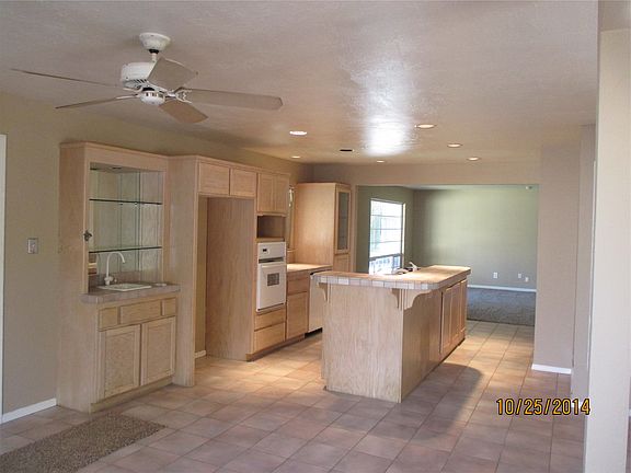 4th image of 9140 Rosewood Dr