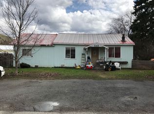 535 S Larch St, Kettle Falls, WA 99141