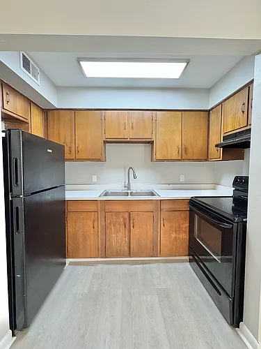 510 Holladay Dr Photo 1