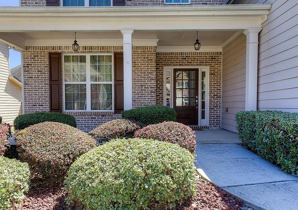 2nd image of 3826 Wood Hollow Way