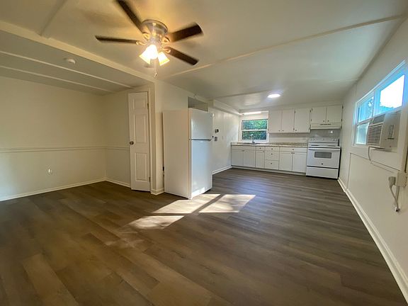 2nd image of 505 Stanley Ave APT 6