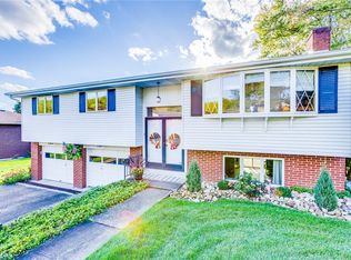 5075 Bowling Green St, Finleyville, PA