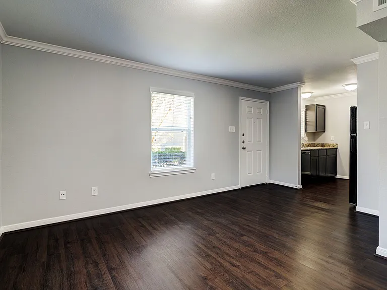 Timbergrove — Photo 33