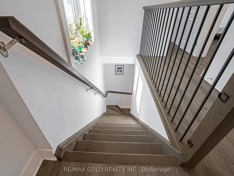 2621 Holbrook Dr #8 — Photo 30
