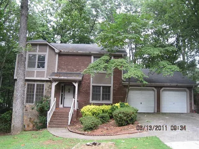 6543 Bennington Dr photo 1