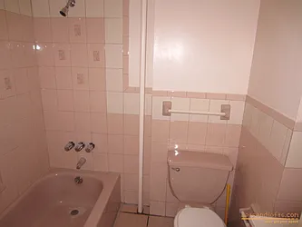 Rented by aptsandlofts.com