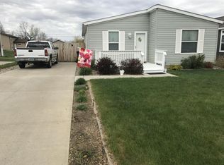 664 2nd Ave SE, Dickinson, ND 58601