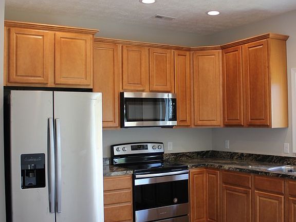5th image of 171 Cedar Point Ln