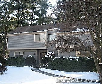 2nd image of 116 W Lyon Farm Dr