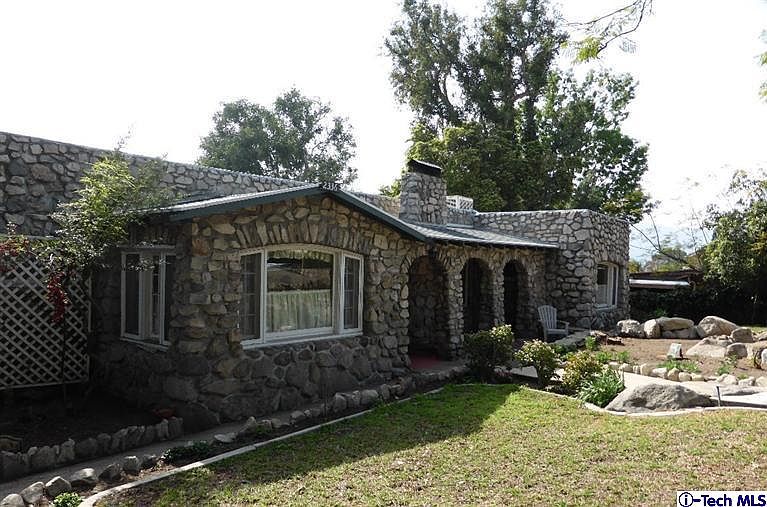1st image of 2336 Panorama Dr