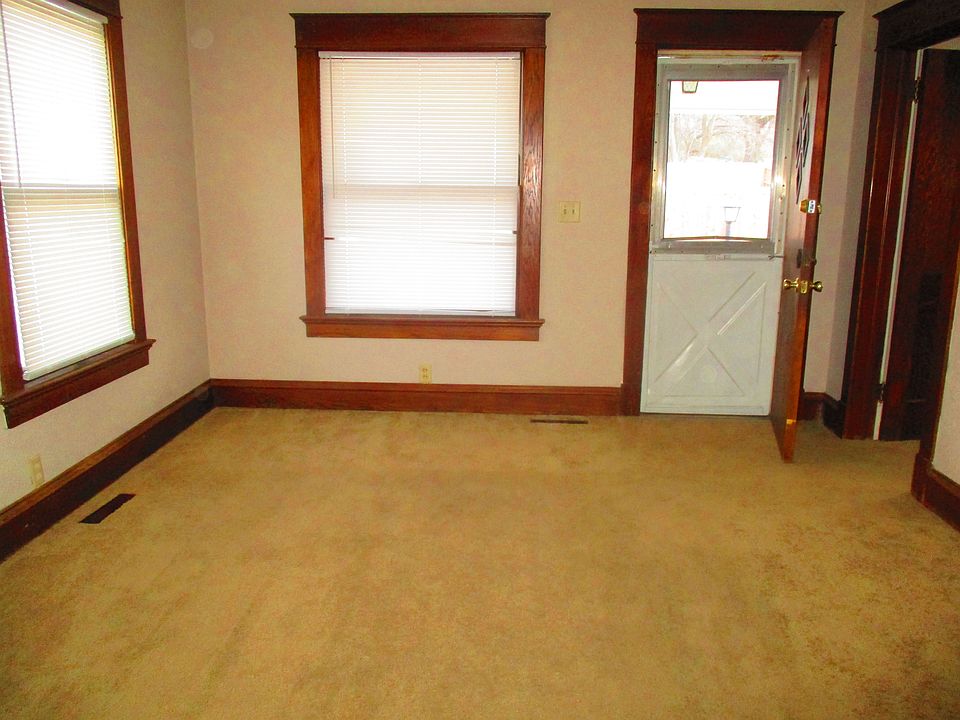 2nd image of 3200 Freeman Ave #3200