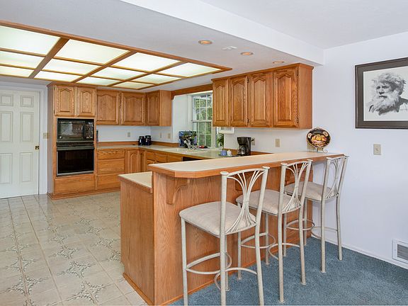 Breakfast Bar Seating
