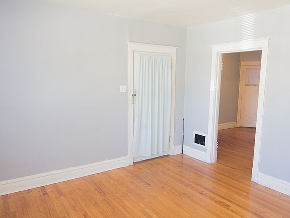 4th image of 3946 Dunnica Ave