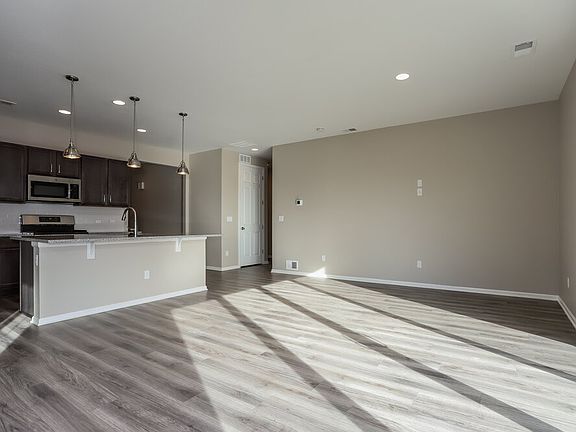 4th image of 17918 E 99th Pl
