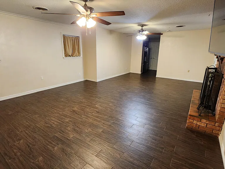 128 Cooper Ct — Photo 8