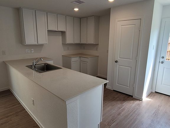 2nd image of 26910 Cascade Sunrise St