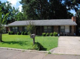 59 Hibbler St, West Point, MS 39773