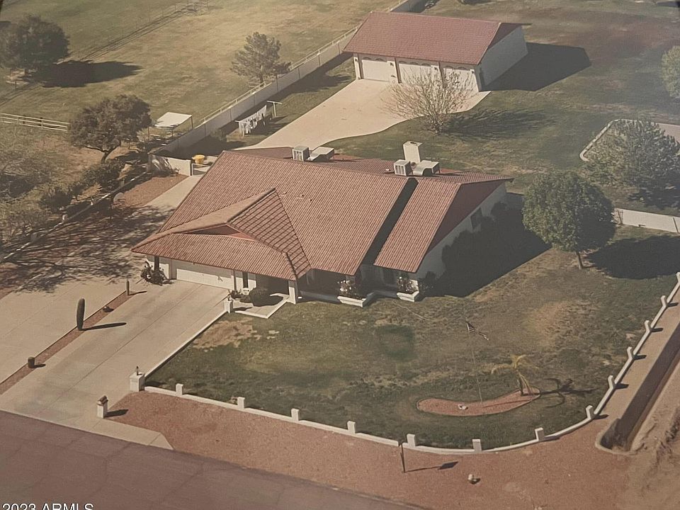 2nd image of 16302 W MAGNOLIA Street
