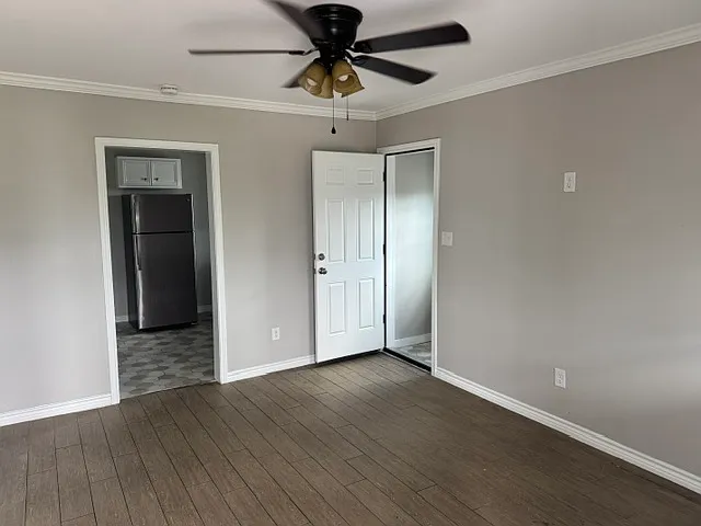 2 bed, $1,200 — Photo 3