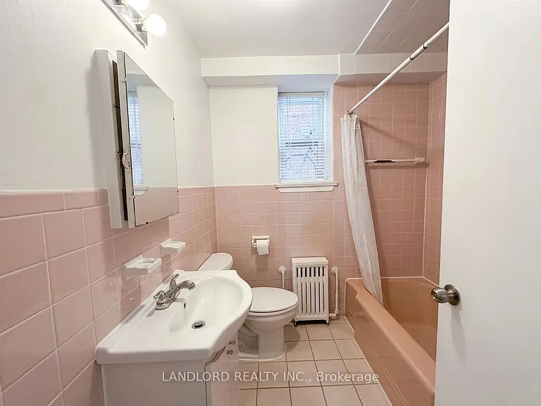 92 Trethewey Dr #2 — Photo 17
