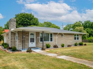 704 Jackson St, Hope, IN 47246