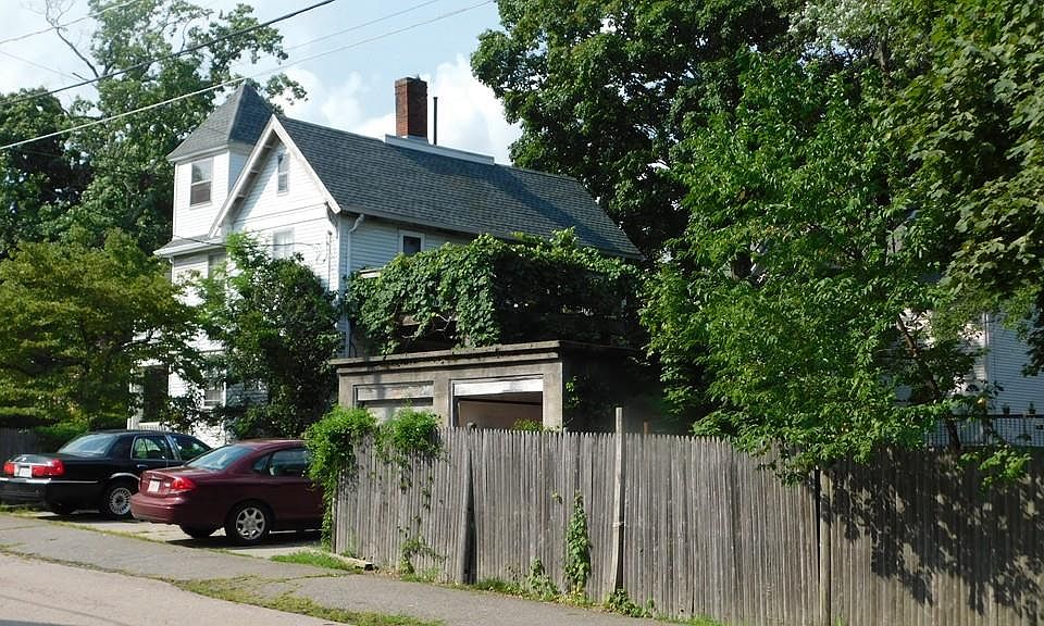 Building Photo 3