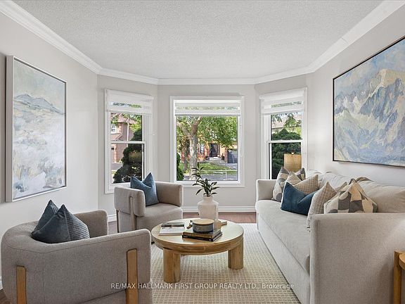 4th image of 77 Willowbrook Dr