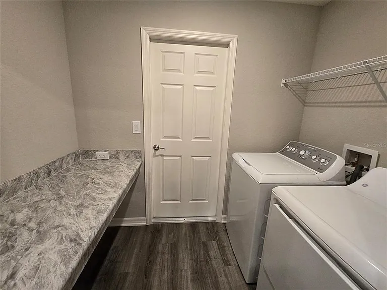 1352 Mountain Flower Ln — Photo 33