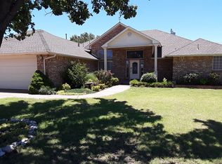 516 Chisholm Trl, Watonga, OK 73772