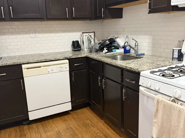 4425 W Fullerton Ave #3, Chicago, IL 60639